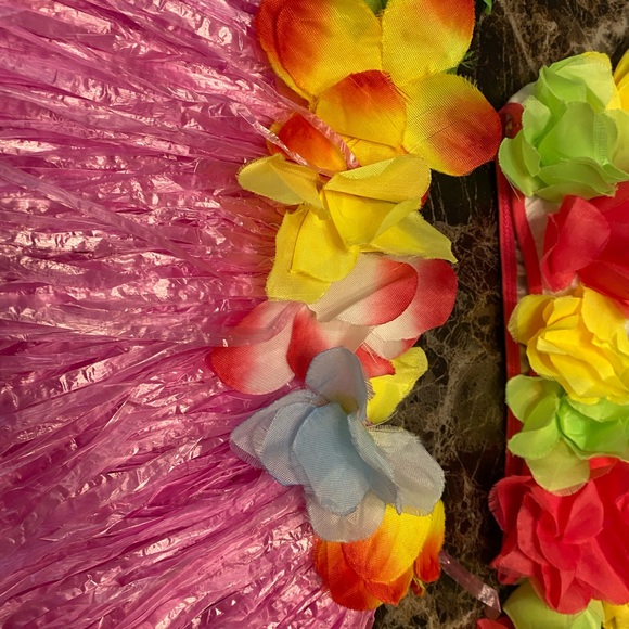 HAWAIIAN CUSTOM GIRL - Picture 11 of 14